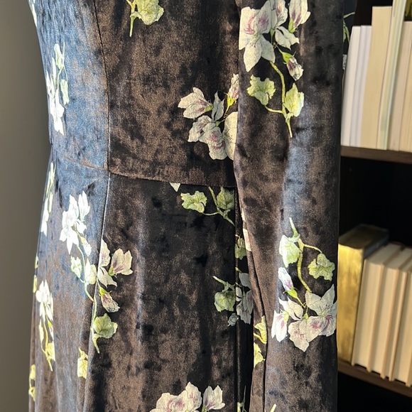 Anthropologie Hutch Velvet Floral Midi Dress - Picture 6 of 9
